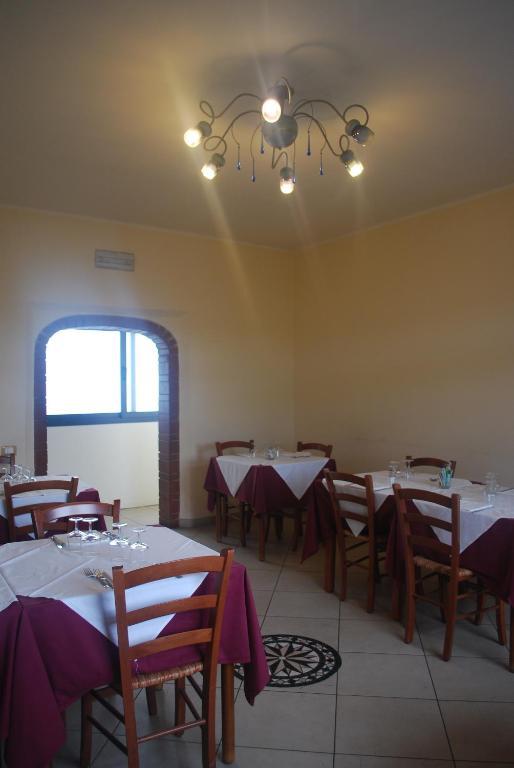 Albergo Smeraldo Castelnuovo Magra Exterior photo